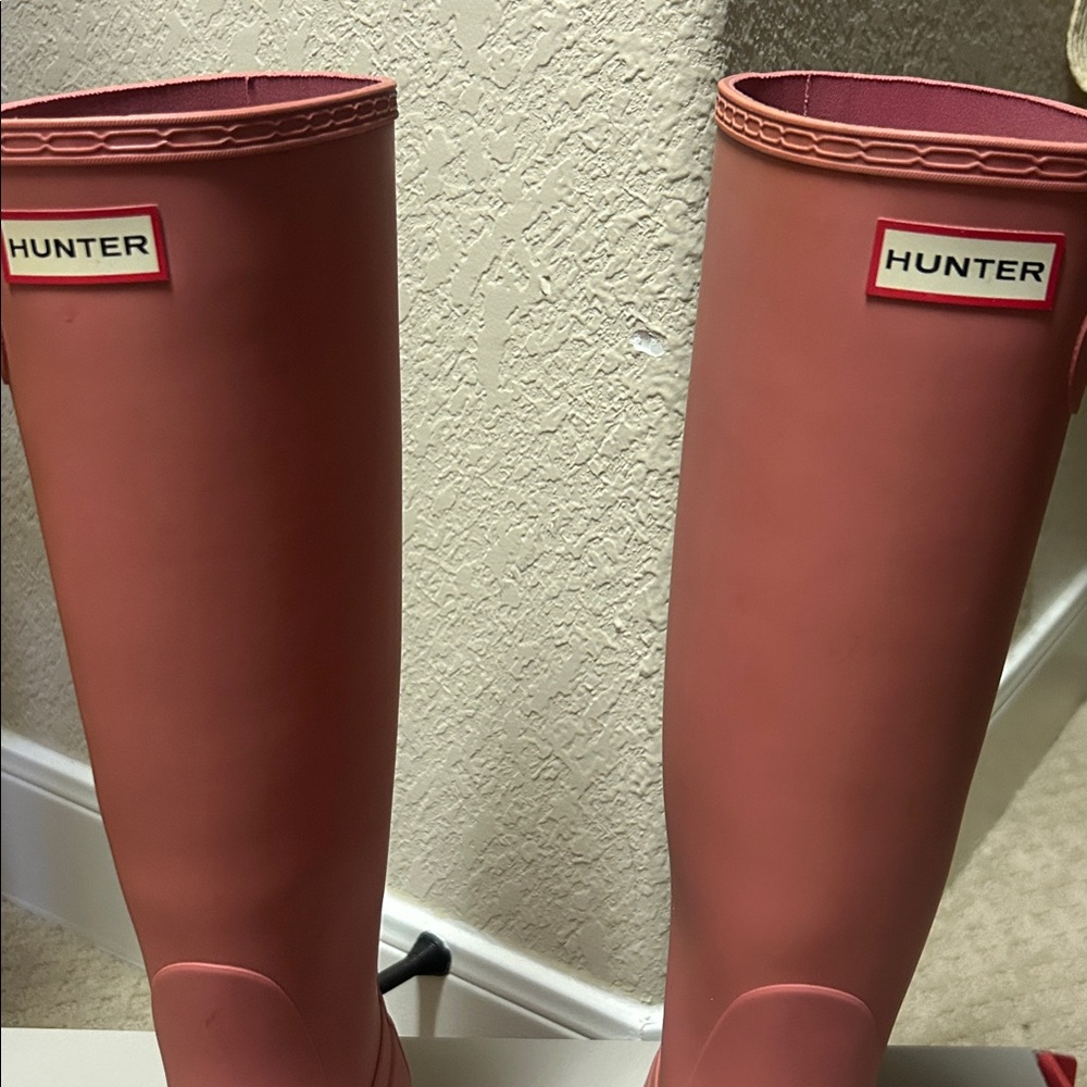 Hunter Women's  Rain Boots - Picture 2 of 8